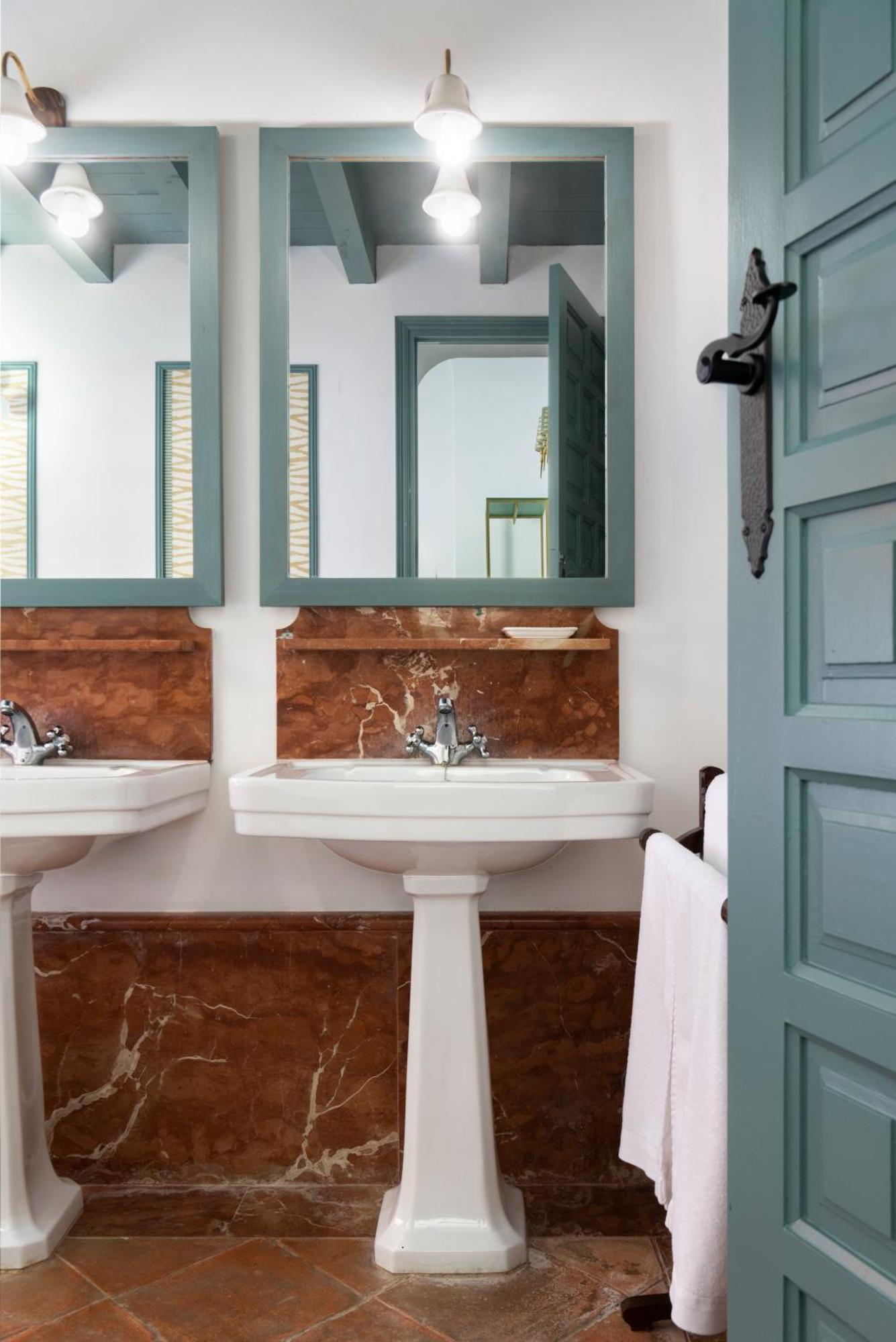 Cortijo Hotel 3*